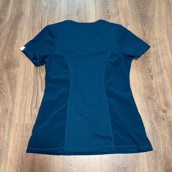 Women’s Small Cherokee Infinity Scrup Top - Picture 3 of 4